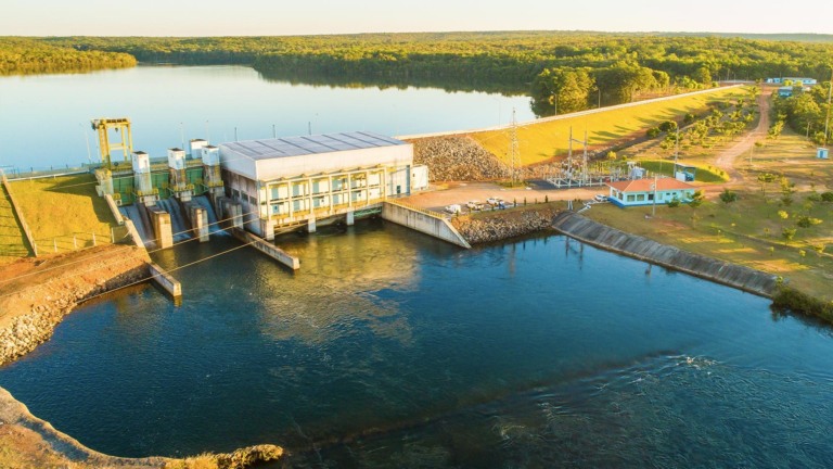 Vista do reservatório e da barragem da PCH Cidezal (Foto Divulgação Hydria Energia)