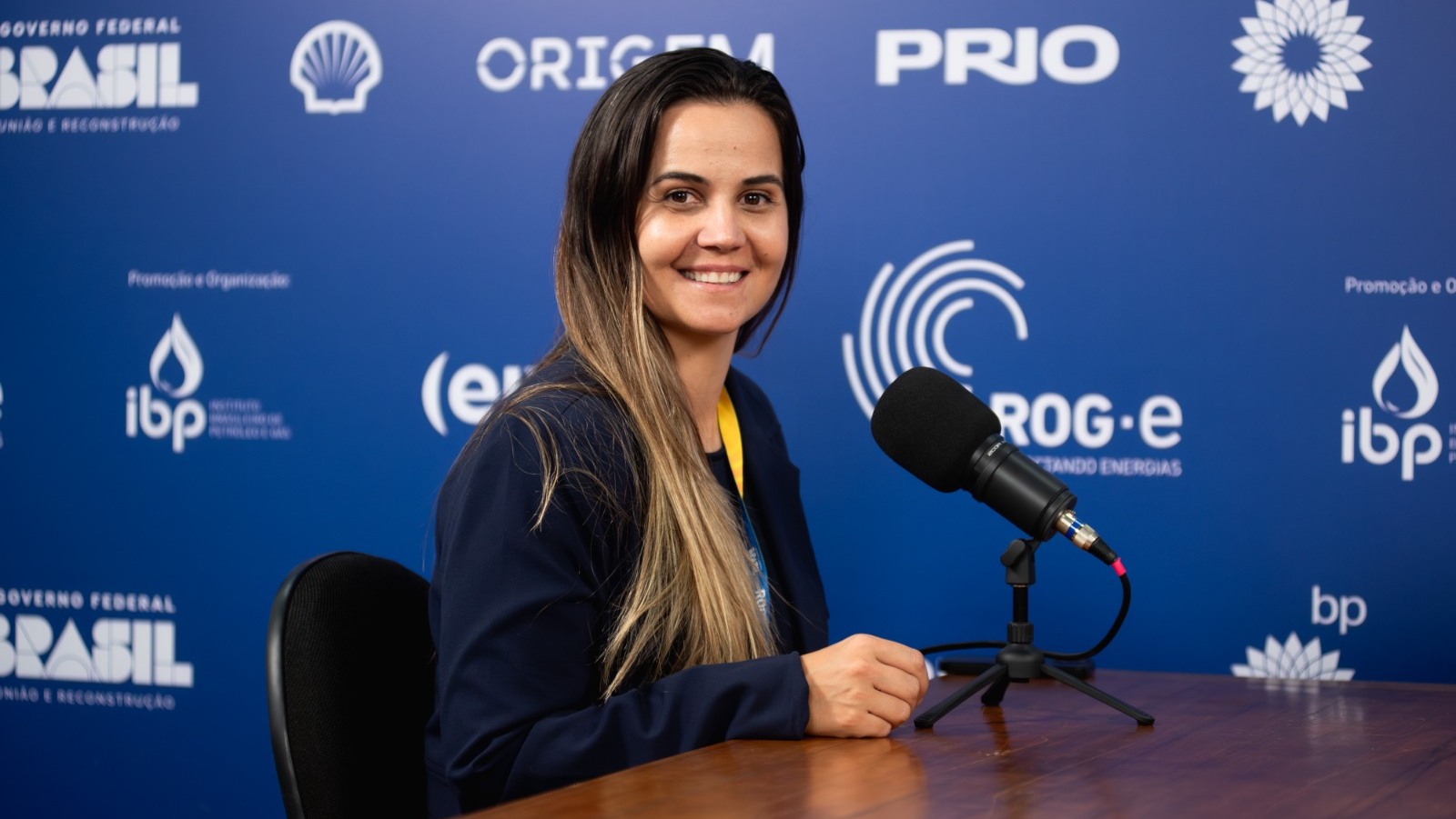 Roberta Cox, diretora de Políticas do Global Wind Energy Council, em entrevista ao estúdio eixos durante a ROG.e no Rio, em 23/9/2024 (Foto Vitor Curi/eixos)