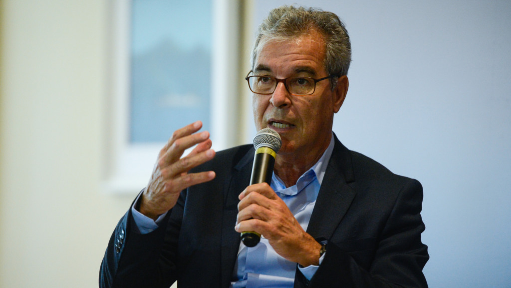 Presidente da ApexBrasil, Jorge Viana durante o seminário “Brasil 2050: Rotas de Descarbonização da Economia”, no Rio de Janeiro Country Club, zona sul da capital fluminense, em 18/9/2024 (Foto Tomaz Silva/Agência Brasil)