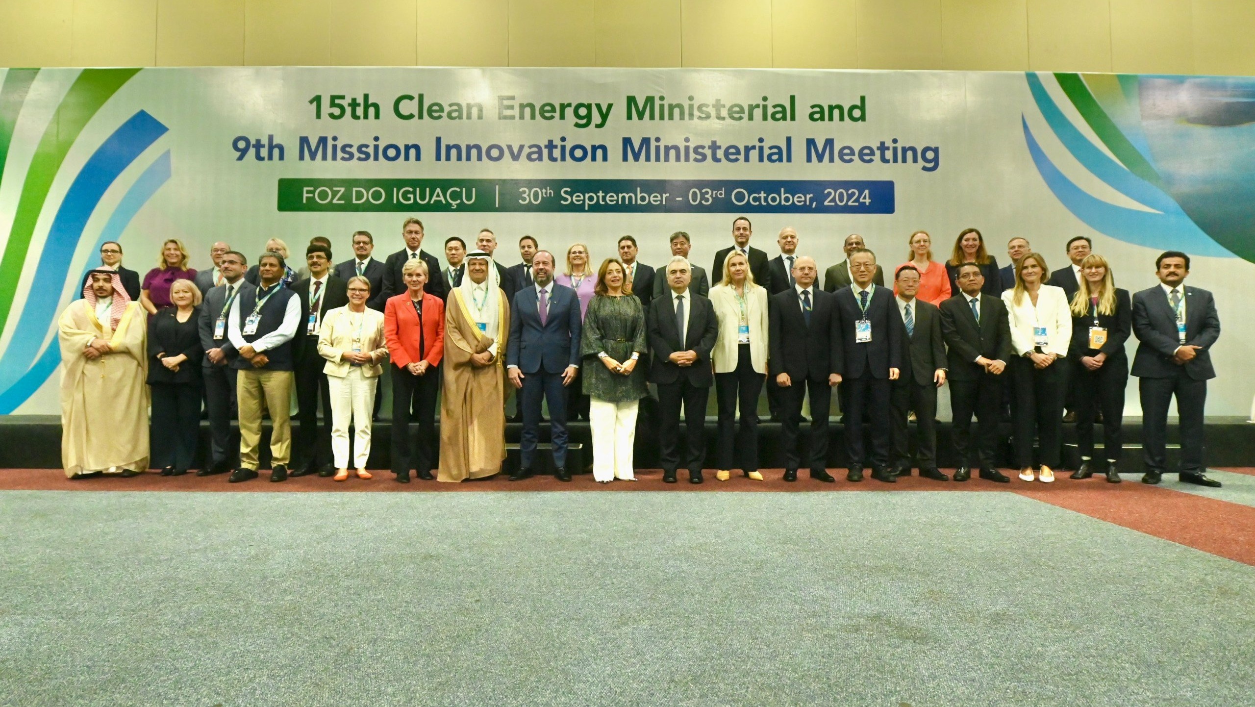 Documento de subsídio ao G20 destaca combustíveis sustentáveis de baixo carbono, CCS e financiamento climático. Na imagem: Ministros de países membros da Clean Energy Ministerial e Mission Innovation (CEM/MI), em Foz do Iguaçu (PR), em 4/10/2024 (Foto Ascom MME)