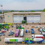 Exposição de veículos com tecnologias de baixa emissão durante a cerimônia de sanção do Combustível do Futuro, na Base Aérea de Brasília (DF), em 8/10/2024 (Foto Ricardo Stuckert/PR)