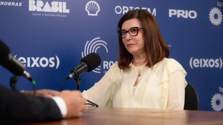 Presidente da Petrobras, Magda Chambriard, em entrevista exclusiva ao estúdio eixos durante a ROG.e 2024, no Porto Maravilha, no Rio, em 25/9/2024 (Foto Victor Curi/eixos)