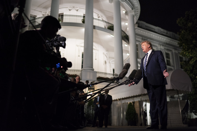 O que esperar de Trump em relação às energias renováveis em seu retorno à presidência. Na imagem: Republicano Donald Trump discursa em frente à Casa Branca (Foto Joyce N. Boghosian/Casa Branca)