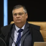 Ministro do STF, Flávio Dino [na imagem], mira bandeira branca, mas problema é agravado pela “bomba branca” (Foto Rosinei Coutinho/STF)