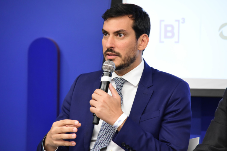 Fala de Thiago Barral, secretário de Transição Energética do MME, fala durante Leilão de Transmissão 1/2024, em 28/3/2024 (Foto Cleia Viana/Aneel)