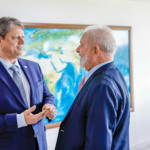 Presidente Lula durante reuni&atilde;o com o governador de S&atilde;o Paulo, Tarc&iacute;sio de Freitas, no Pal&aacute;cio do Planalto, em Bras&iacute;lia, em 30/1/2024 (Foto Ricardo Stuckert/PR)