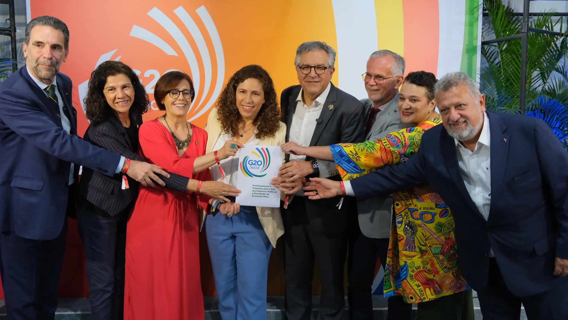 Representantes da Petrobras, Itaipu, BNDES, BB e Caixa defendem exploração responsável de petróleo e gás em carta entregue a Esther Dweck com propostas ao G20 (Foto Divulgação)