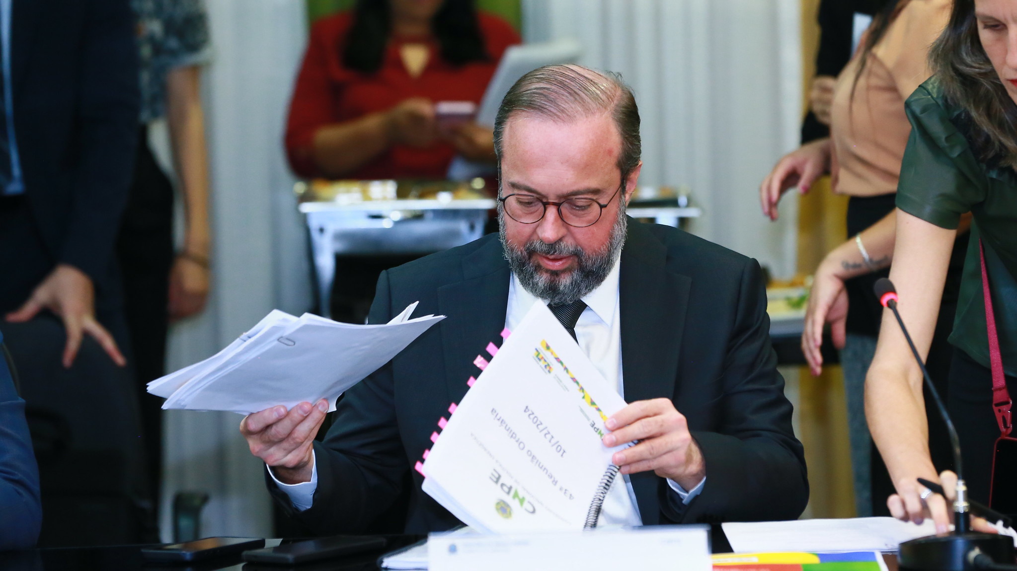 Alexandre Silveira durante a última reunião do Conselho Nacional de Política Energética (CNPE) de 2024, em 10 de dezembro (Foto Tauan Alencar/MME)