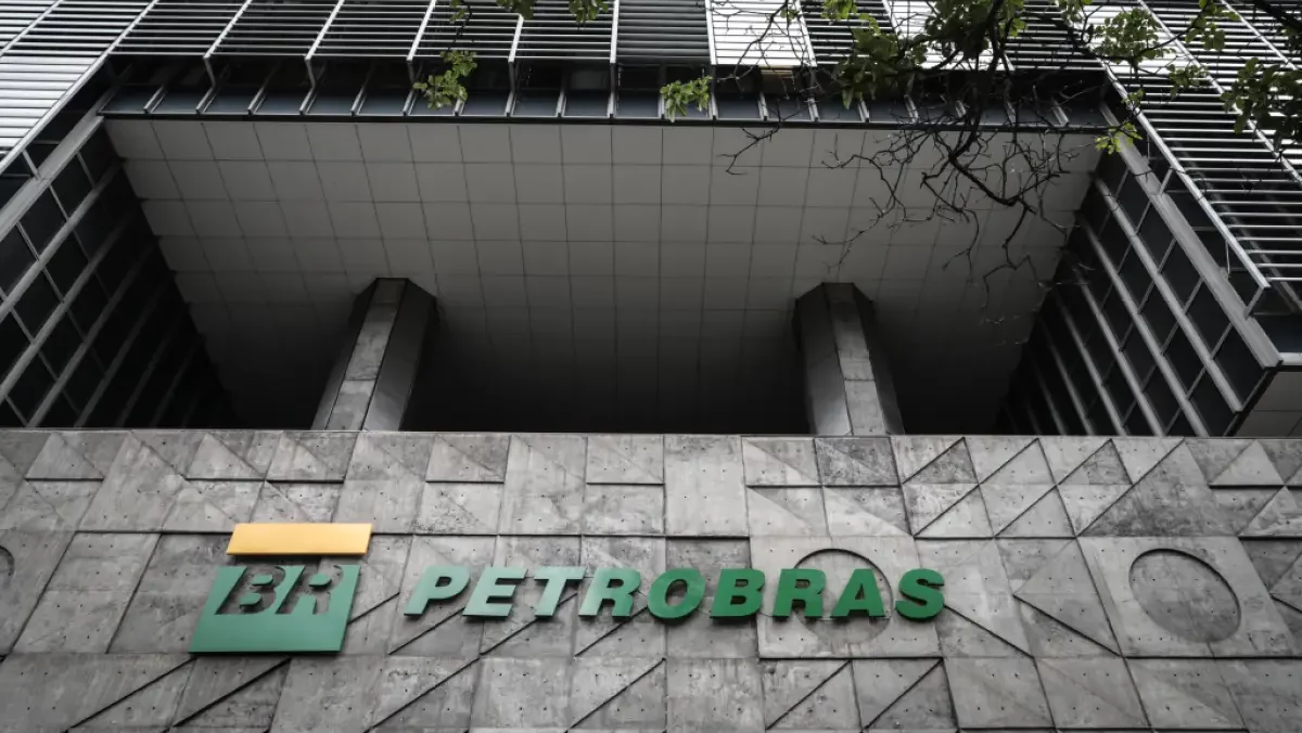 Fachada da sede da Petrobras (Edise), na Avenida Chile, no Rio de Janeiro (Foto André Coelho/EFE)