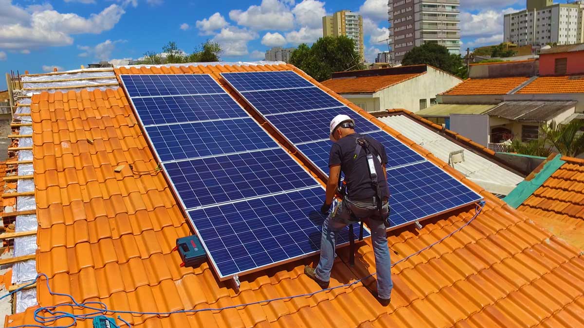 Painéis solares fotovoltaicos para geração distribuída