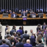 Arthur Lira preside sessão do plenário que aprovou a regulamentação da reforma tributária, o PLP 68/2024, em 17/12/2024 (Foto Vinicius Loures/Câmara dos Deputados)