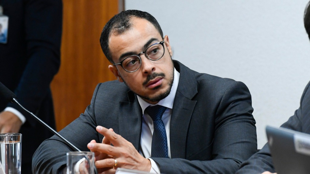 Evaristo Pinheiro, presidente do Refina Brasil, participa de sessão da Comissão de Assuntos Econômicos (CAE) no Senado (Foto Marcos Oliveira/Agência Senado)