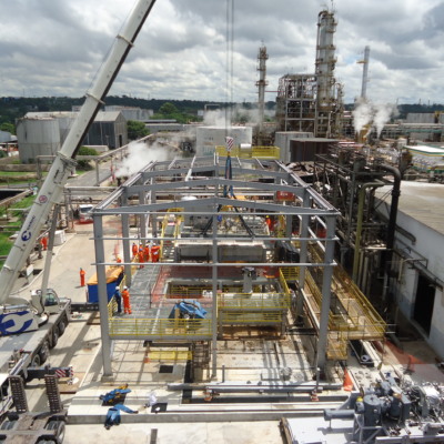 Obras de modernização e ampliação na refinaria de Manaus (atual Ream), no Amazonas (Foto Divulgação PAC)