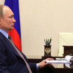 Presidente da Rússia, Vladmir Putin, durante reunião em Moscou, em 15/2/2021 (Foto Kremlin)