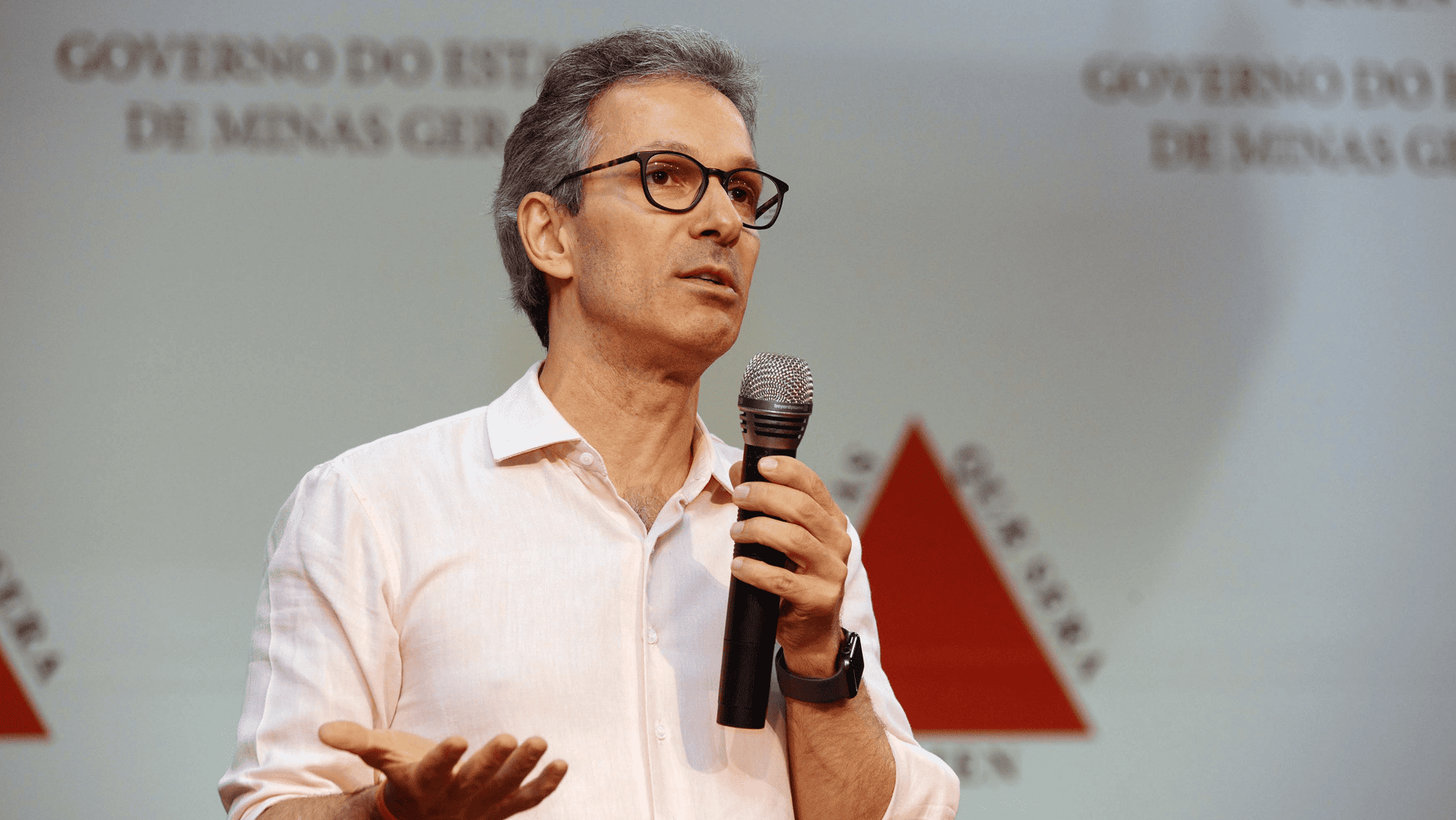 Romeo Zema se reúne com superintendentes de Ensino do estado de Minas Gerais, em 29/1/2019 (Foto Gil Leonardi/Imprensa MG)