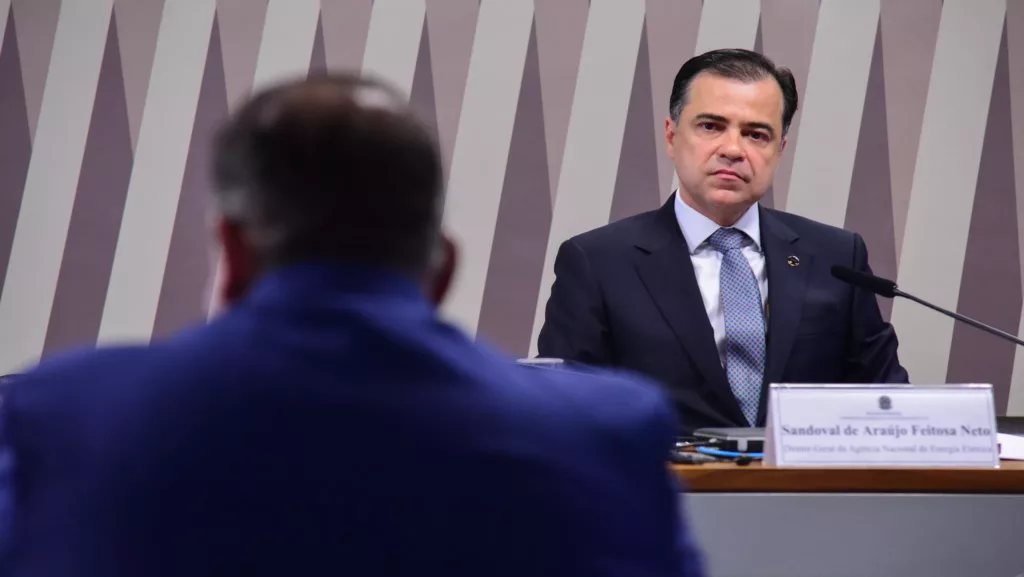 Sandoval Feitosa, diretor-geral da Aneel, participa de audiência da CI no Senado, para debater a composição da tarifa de energia, em 5/10/2023 (Foto Michel Jesus/Aneel)