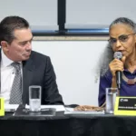 Ministra do Meio Ambiente, Marina Silva, e ministro o TCU Vital do Rêgo durante lançamento da ferramenta, Painel ClimaBrasil, uma adaptação nacional do ClimateScanner, em 18/2/2025 (Foto TCU)