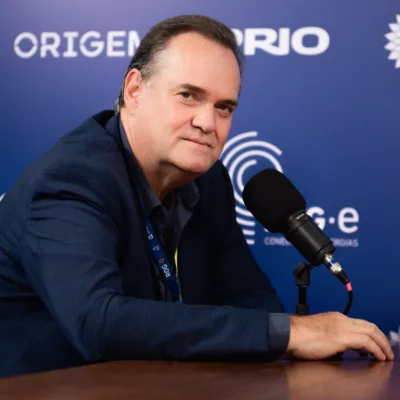 Cláudio Schlosser, diretor executivo de Logistica, Comercialização e Mercados da Petrobras, em entrevista ao estúdio eixos durante a ROG.e no Rio, em 24/9/2024 (Foto Vitor Curi/eixos)