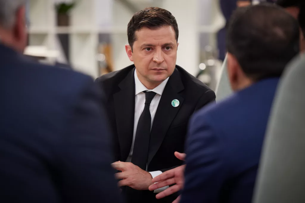 Ucrânia ataca refinarias de petróleo russas em retaliação a bombardeios