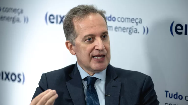 Diretor da Abegás, Marcelo Mendonça, em entrevista ao estúdio eixos no 11º Fórum do Biogás, em 20/2/2024 (Foto Victor Curi)