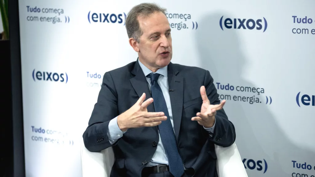 Diretor da Abegás, Marcelo Mendonça, em entrevista ao estúdio eixos no 11º Fórum do Biogás, em 20/2/2024 (Foto Victor Curi)