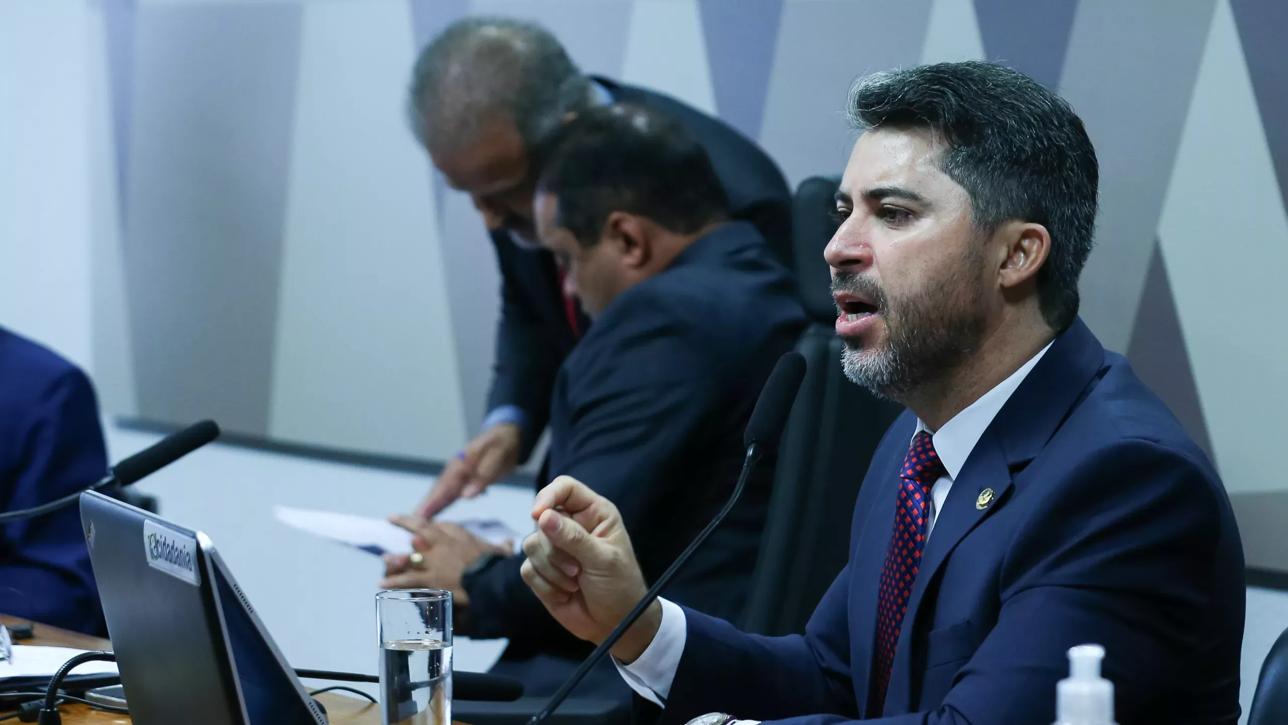 Marcos Rogério participa de reunião da CCJ no Senado para discutir a demarcação de terras indígenas, em 20/9/2023 (Foto Lula Marques/Agência Brasil)