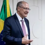 Geraldo Alckmin se reúne com presidente do CMEC, em 25/2/2025 (Foto Júlio César Silva/MDIC)