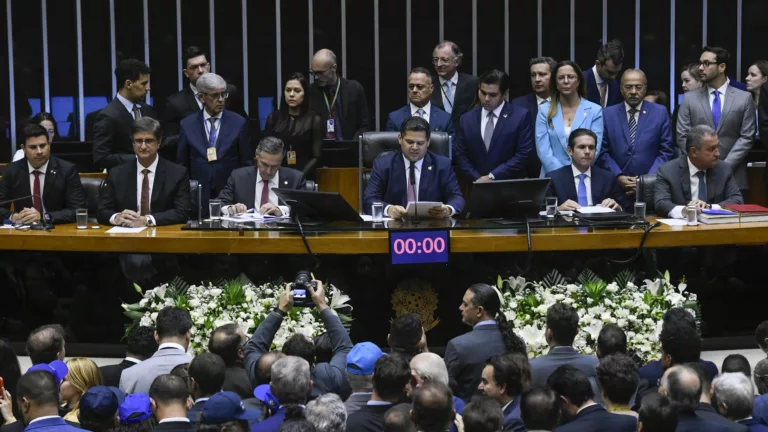 Davi Alcolumbre e Hugo Motta durante sessão que inaugurou a 3ª Sessão Legislativa Ordinária da 57ª Legislatura, em 3/2/2025 (Foto Jefferson Rudy/Agência Senado)