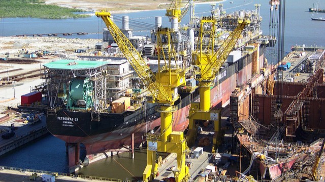 Inspetor morre após cair de plataforma da Petrobras em estaleiro na Coreia do Sul