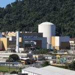 Vista geral das Usinas de Angra 1 e Angra 2 na Central Nuclear Almirante Álvaro Alberto (CNAAA), em Angra dos Rei, no Rio de Janeiro (Foto Tomaz Silva/Agência Brasil)