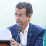 Fernando Mineiro é autor da proposta que prevê salvaguardas ao meio ambiente em plantas eólicas e solares (Foto Mario Agra/Câmara dos Deputados)