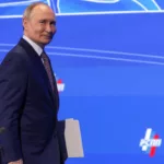 Vladimir Putin durante sessão plenária do Congresso RSPP, em Moscou, em 18 de março de 2025 (Foto Kremlin)