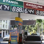 Postos de combustíveis no Rio de Janeiro oferecem preços menores após redução do ICMS sobre combustíveis, em 5 de julho de 2022 (Foto Tânia Rêgo/Agência Brasil)