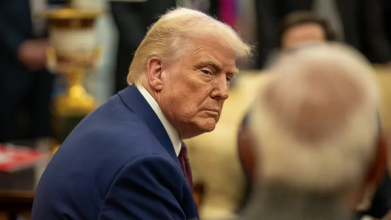 Presidente Trump durante reunião bilateral com o primeiro-ministro da Índia, em 13 de fevereiro de 2025 (Foto Oficial Casa Branca) Presidente Trump durante reunião bilateral com o primeiro-ministro da Índia, em 13 de fevereiro de 2025 (Foto Oficial Casa Branca)