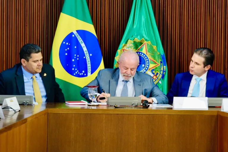 Lula assina MP da Reforma Do Setor Elétrico (21/05/2025) - (Foto: Tauan Alencar)