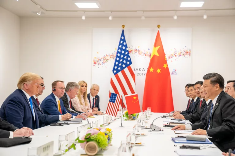 Donald Trump e Xi Jinping, em reunião bilateral na Cúpula do G20 no Japão, em 2019 (Foto: Casa Branca)