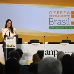 Diretora-geral interina da ANP, Patricia Baran, durante o leilão de petróleo da 5ª Oferta Permanente de Concessão (OPC), no Rio de Janeiro, em 17 de junho de 2025 (Foto Juliana Rezende/eixos)