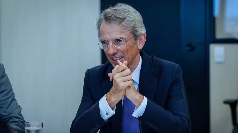Emmanuel Lenain, embaixador da França no Brasil, durante reunião no Ministério dos Transportes, em abril de 2025 (Foto Marcio Ferreira/Ministério dos Transportes)