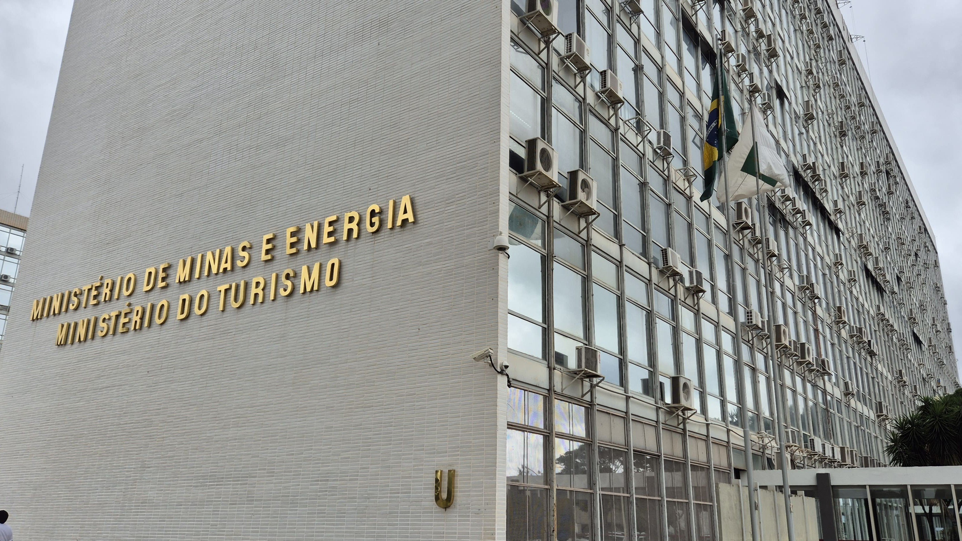 Governo vai passar a exigir eficiência energética em novas construções