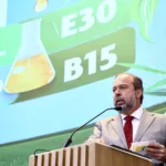 Alexandre Silveira fala durante o evento 'Combustível do Futuro chegou — E30 e B15', na sede do MME (Foto Tauan Alencar/MME)