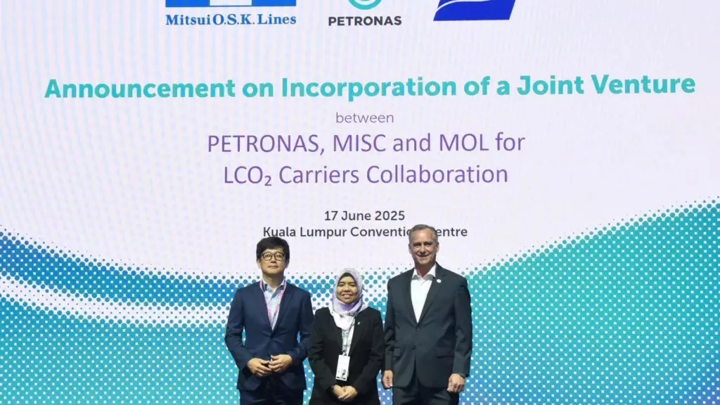 Representantes da Petronas, MOL e MISC formam coletivamente o Conselho de Administração da Jules Nautica (Foto: Divulgação)