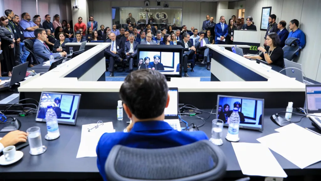 Diretoria colegiada da Aneel durante a 22ª reunião pública ordinária de 2025, em 24 de junho (Foto Michel Jesus/Aneel)