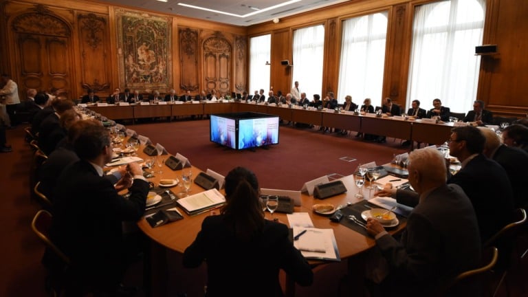 Almoço de abertura da reunião ministerial da AIE de 2015, na sede da OCDE, em Paris, em 17 de novembro de 2015, com apresentação do diretor-executivo Fatih Birol sobre a ampliação do diálogo com países não membros (Foto IEA)