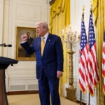Donald Trump discursa durante recepção a congressistas republicanos, na Sala Leste da Casa Branca, em 22 de julho de 2025 (Foto Joyce N. Boghosian/Oficial Casa Branca)