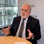Ex-presidente da Petrobras Jean Paul Prates em entrevista ao estúdio eixos, durante a CERAWeek 2024, da S&P Global (Foto Reprodução eixos)