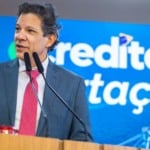 Fernando Haddad discursa durante sanção e regulamentação do Programa Acredita Exportação, em 28 de julho de 2025 (Foto Diogo Zacarias/MF)