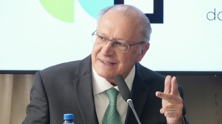 Vice-presidente e ministro do MDIC, Geraldo Alckmin, durante reunião/almoço da Frente Parlamentar do Empreendedorismo, em Brasília, em 6 de maio de 2024 (Foto Cadu Gomes/VPR) Vice-presidente e ministro do MDIC, Geraldo Alckmin, durante reunião/almoço da Frente Parlamentar do Empreendedorismo, em Brasília, em 6 de maio de 2024 (Foto Cadu Gomes/VPR)