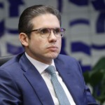 Hugo Motta durante reunião na presidência da Câmara, em 15 de julho de 2025 (Foto Marina Ramos/Câmara dos Deputados)