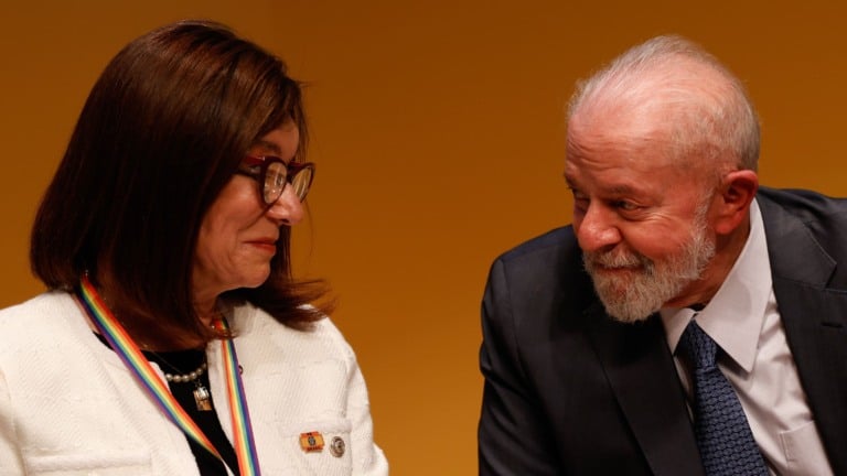 Lula durante a posse de Magda Chambriard na presidência da Petrobras, no Cenpes, no Rio, em 19 de junho de 2024 (Foto Fernando Frazão-Agência Brasil) 3