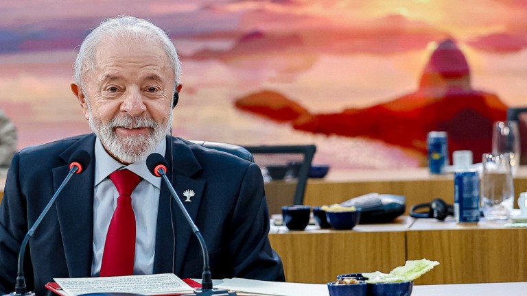 Lula durante a sessão plenária "Paz e Segurança e Reforma da Governança Global'" durante a cúpula dos Brics, no Museu de Arte Moderna (MAM) no Rio, em 6 de julho de 2025 (Foto Ricardo Stuckert/PR)